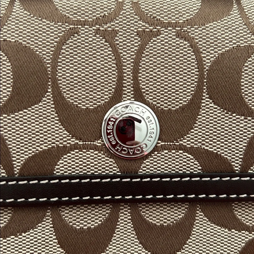 Coach wallet - Picture 2 of 3